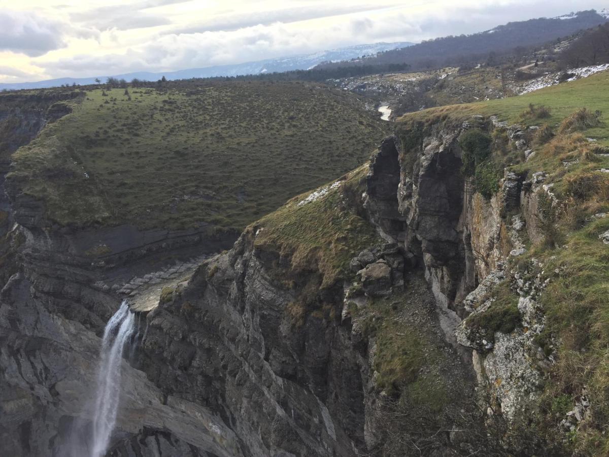 Гостевой дом El Mirador De Casa Guarena Villabascones de Sotoscueva Экстерьер фото